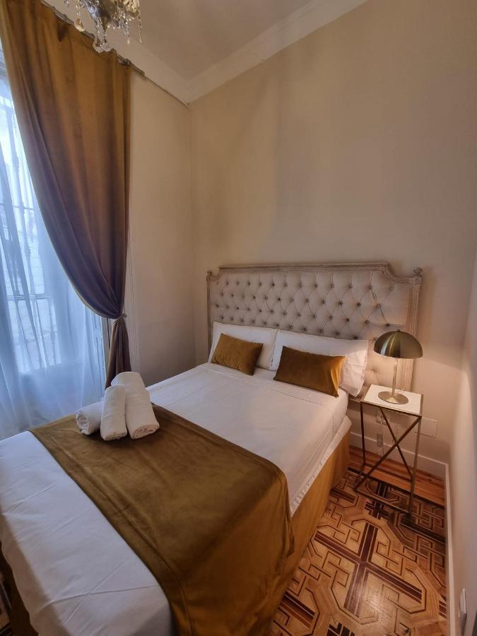 Le Petit Palue- Flora Hotel Мадрид Екстериор снимка